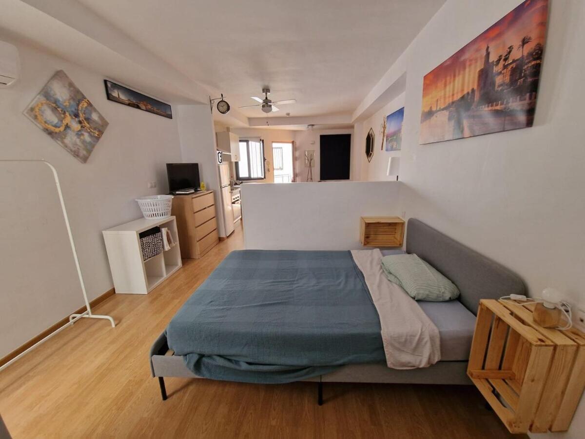 Castilla del Patrocinio, Coqueto apartamento de 1Dormitorio Sevilla Exterior foto