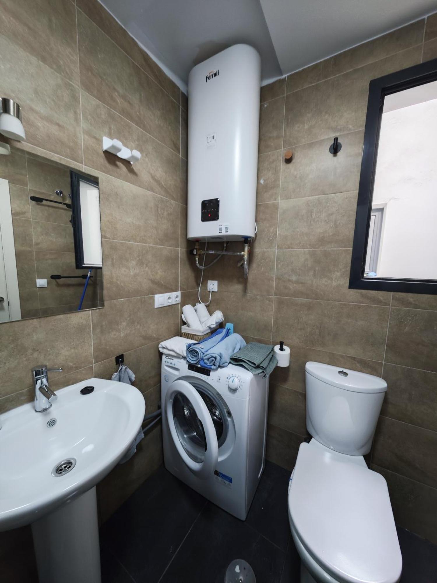 Castilla del Patrocinio, Coqueto apartamento de 1Dormitorio Sevilla Exterior foto